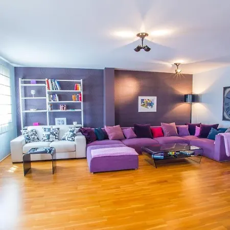 Apartment R Luxor With Parking Garage Mostar